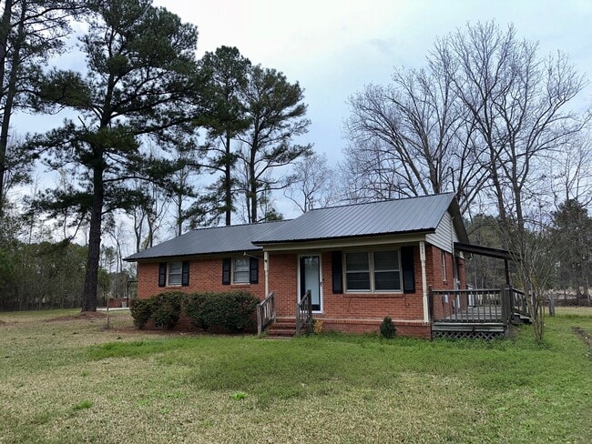 Primary Photo - 1998 S Hill Rd