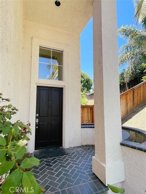 Building Photo - 2117 Los Ranchitos Rd