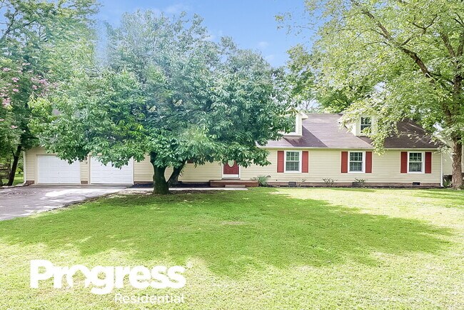 Primary Photo - 2210 Racquet Club Dr