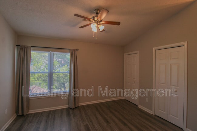 Building Photo - 803 Reserve Way