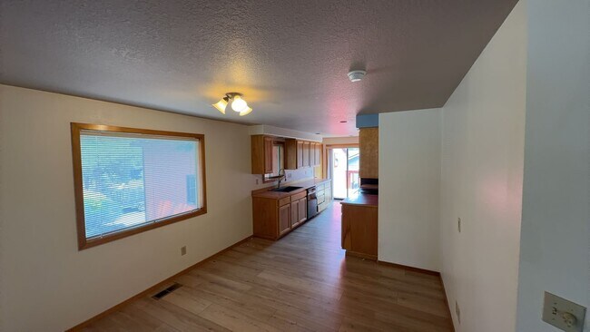 Building Photo - 2741 NE Laramie Way