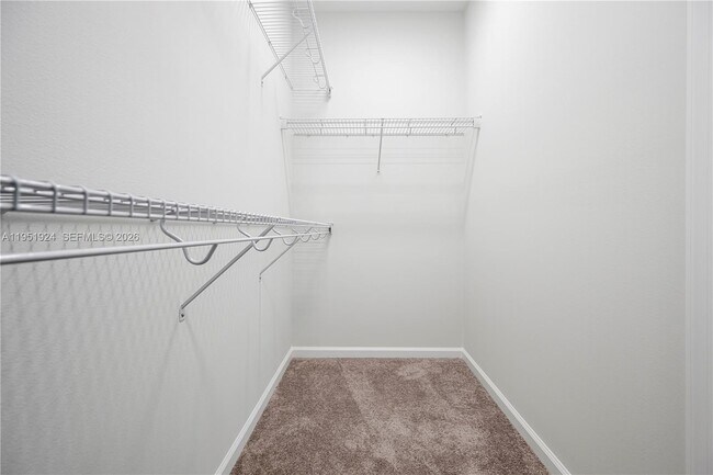 Building Photo - 5120 Willow Crk Dr