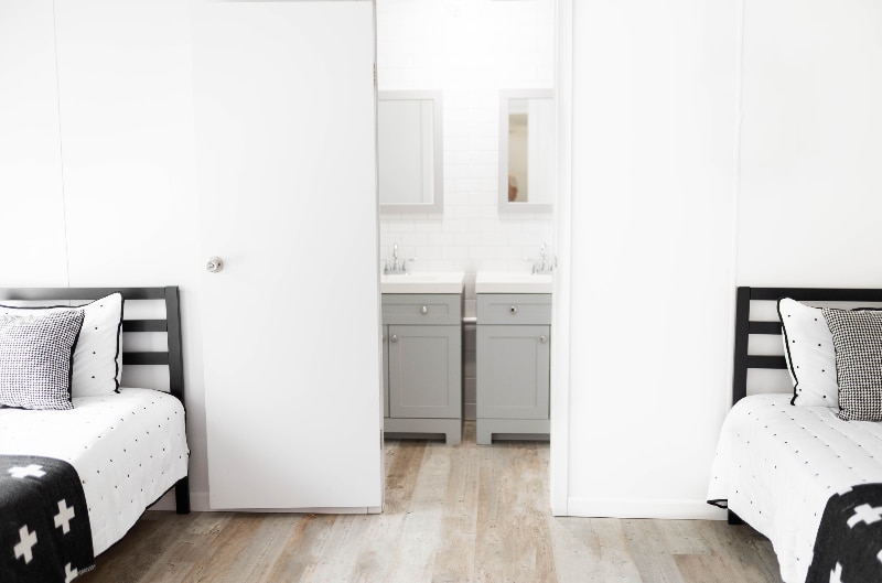 Building Photo - 9037 N Mem Dr