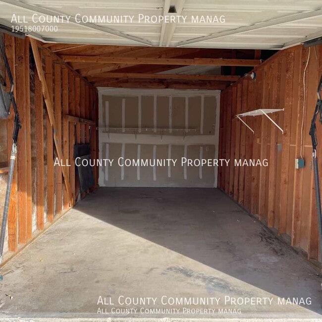 Building Photo - 73856 Sunnyvale Dr