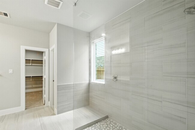 Building Photo - 4723 Whisperwood Dr