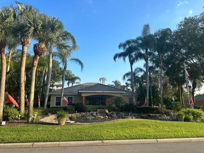 Building Photo - 2 Bedroom 2 Full Bath Townhome in LAKE MARION RESORT