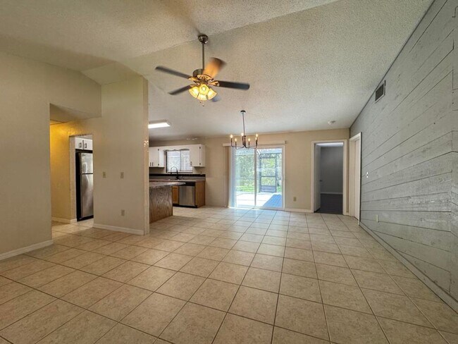 Building Photo - 40 Bluebird Ln