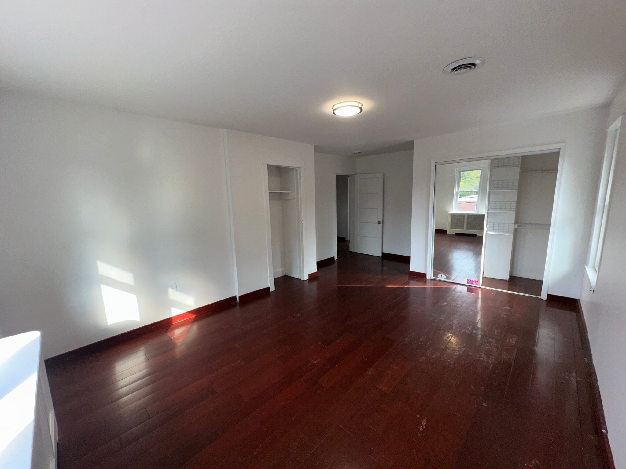 Master bedroom - 1602 Philadelphia Pike