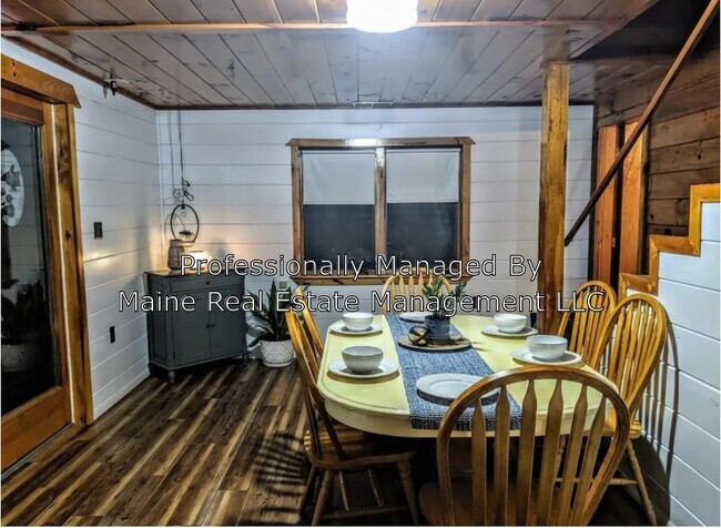 Building Photo - 107 Pine Trail