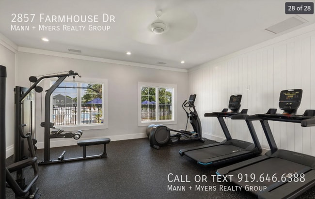 Building Photo - 2857 Farmhouse Dr