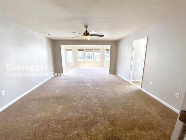 Building Photo - 99 Coachman Cir