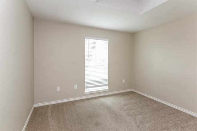 Building Photo - 510 Durham Dr