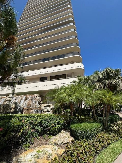 Building Photo - 19667 Turnberry Way