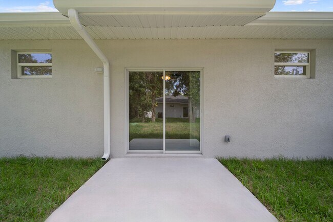 Building Photo - Brand New Home located in the heart of Tampa!