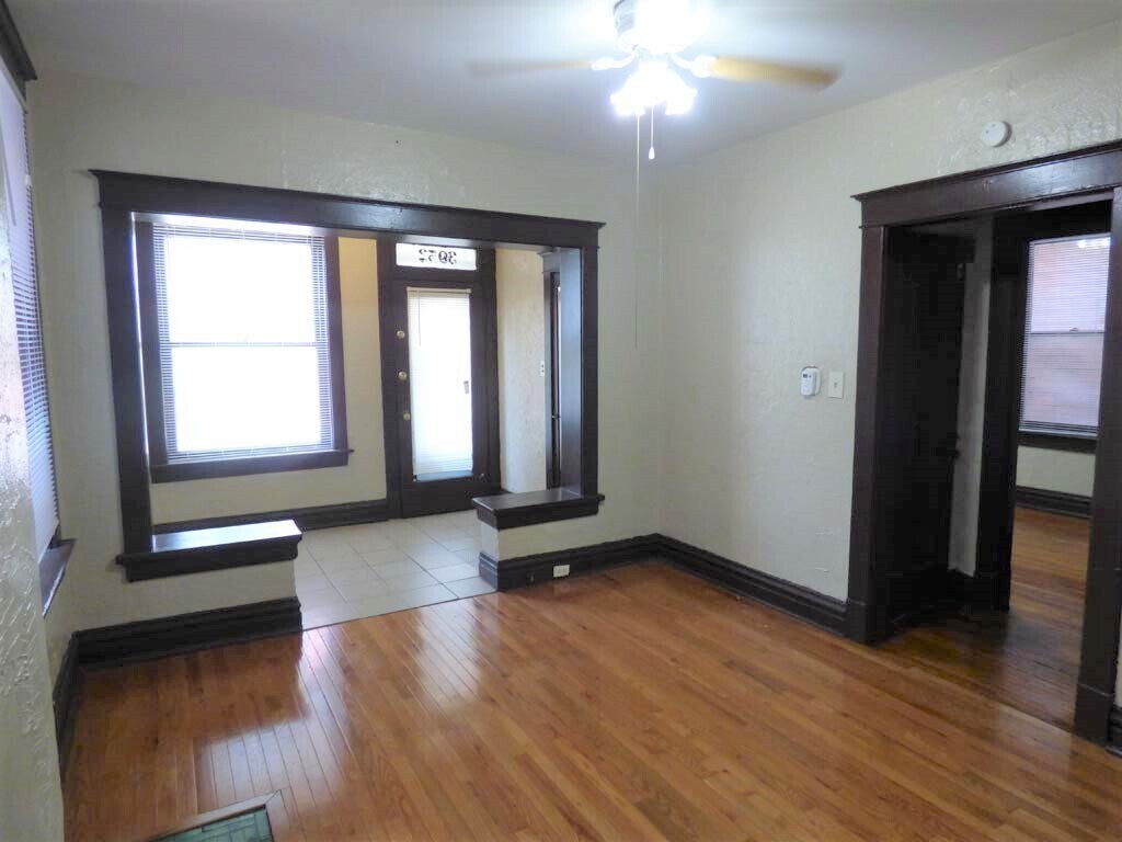 Building Photo - 3952 De Tonty St