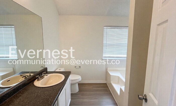 Building Photo - 3733 Waldrop Hills Dr