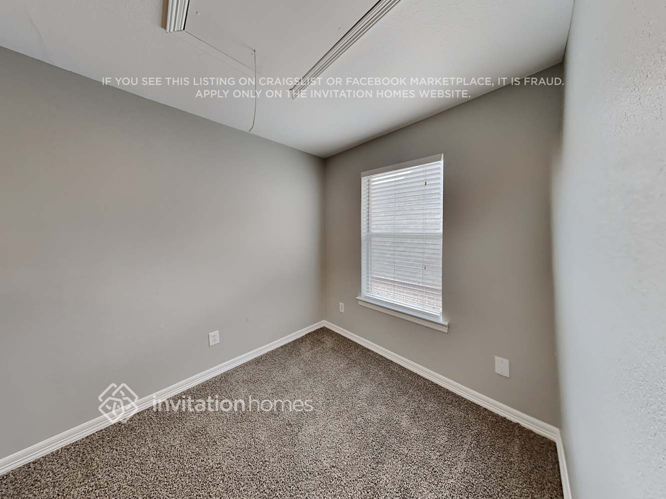 Building Photo - 317 Valiant Dr