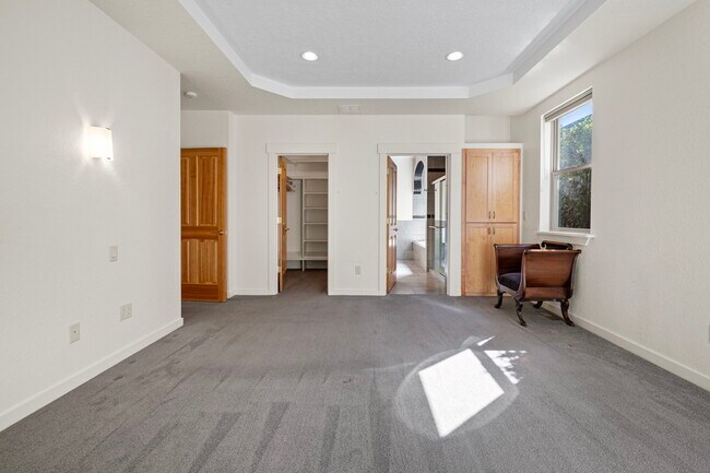 Building Photo - 1172 W 27th Pl