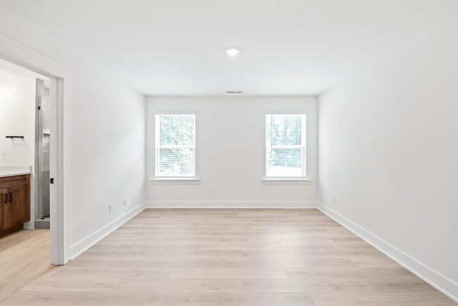 Building Photo - Bright & Modern New Construction Townhome ...