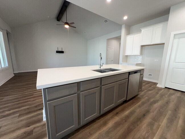 Building Photo - 3023 Tantara Dr