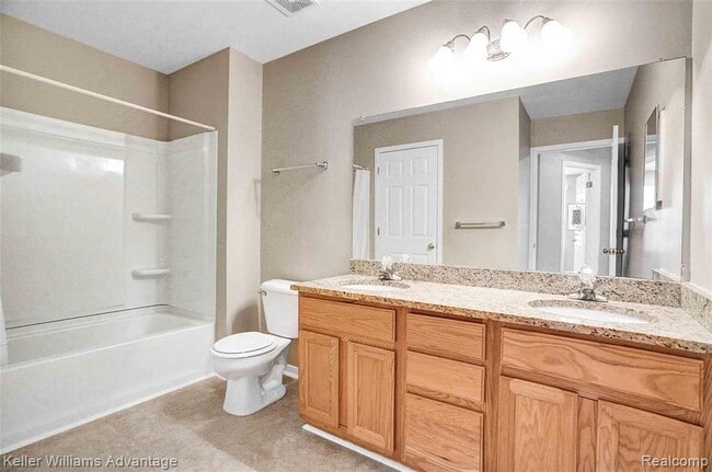 Building Photo - 31173 Livingston Dr