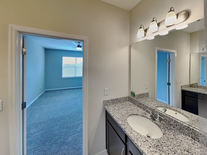 Building Photo - 5621 Camilla St