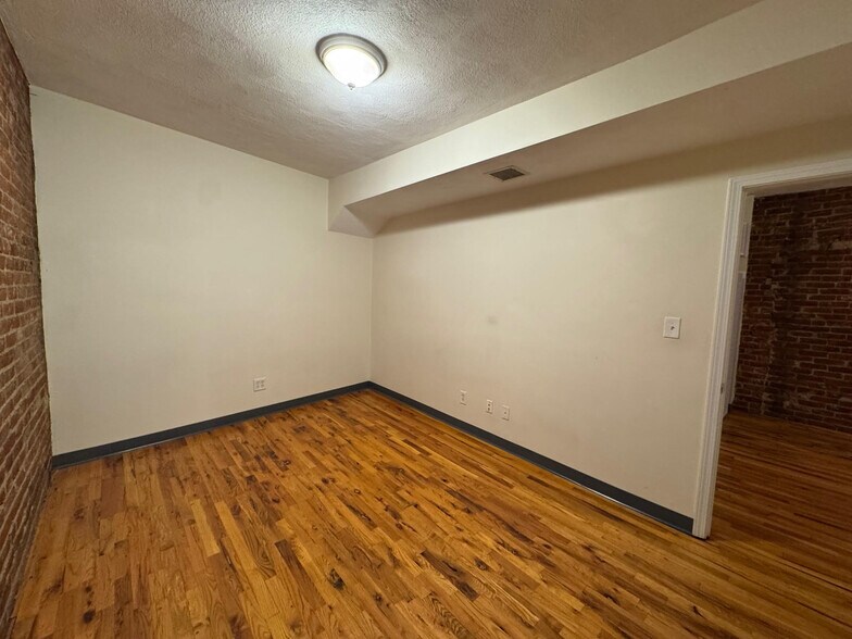 Building Photo - 838 Huntington Ave