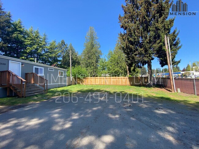 Building Photo - 4 Bed 2.5 Bath Remodelled Manufactured Home in Kent! Available NOW! Easy self showings!