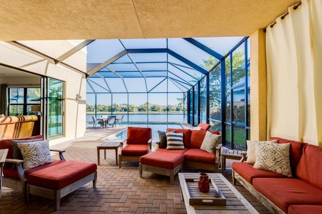 Building Photo - 13755 Luna Dr