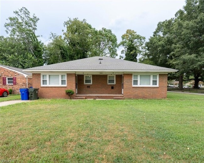 Building Photo - 344 Woodview Ave