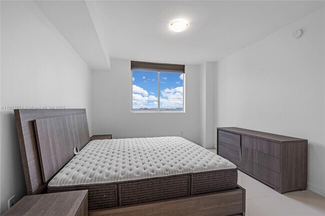 Building Photo - 7751 NW 107th Ave