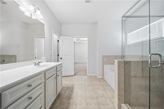 Building Photo - 425 Lance View Ln