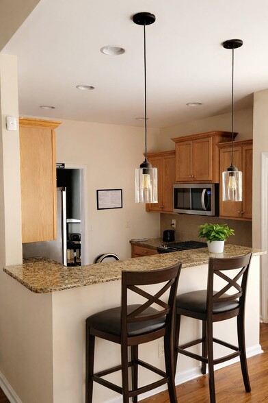 Building Photo - 272 William Nye Dr SE