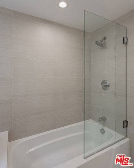 Building Photo - 831 S Curson Ave