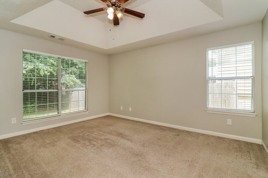 Building Photo - 2158 Denson Ln S W