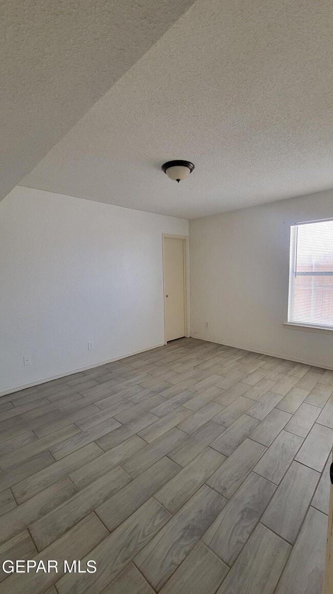 Building Photo - 11029 Wedge Ln