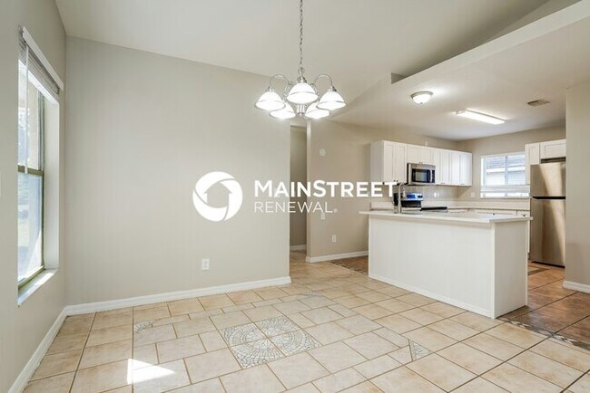 Building Photo - 3 Bedroom Pet-Friendly Home in Cape Coral, FL with Main Street Renewal