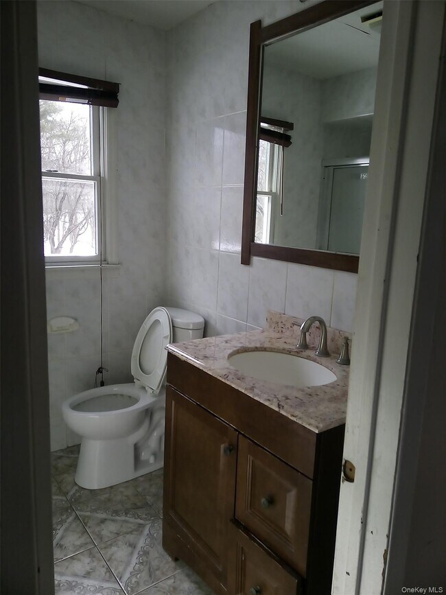 Building Photo - 107 Barnes Rd