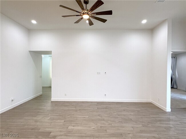 Building Photo - 724 Omaggio Pl