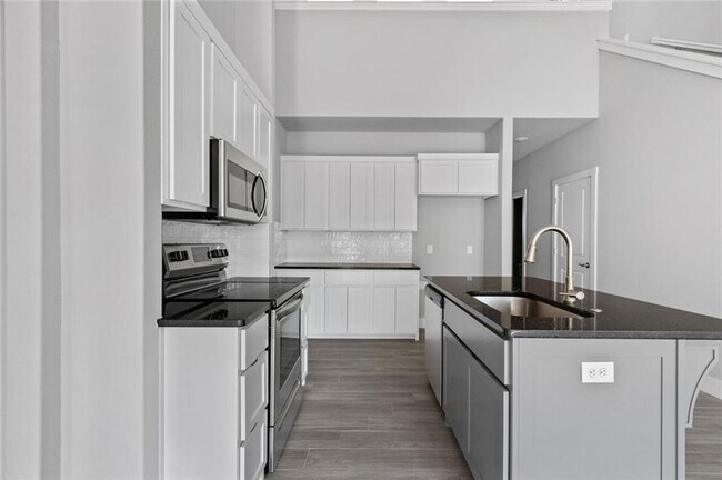Building Photo - 657 Sun Meadows Loop