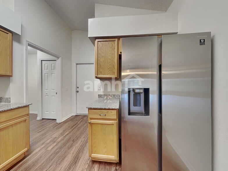 Building Photo - 4334 Country Hills Blvd