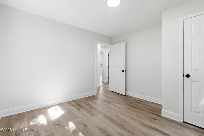 Building Photo - 1219 Becker Ave