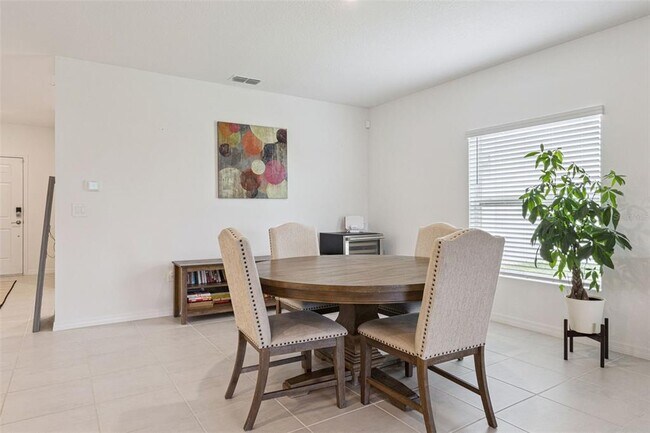 Building Photo - 1099 Calico Pointe Cir