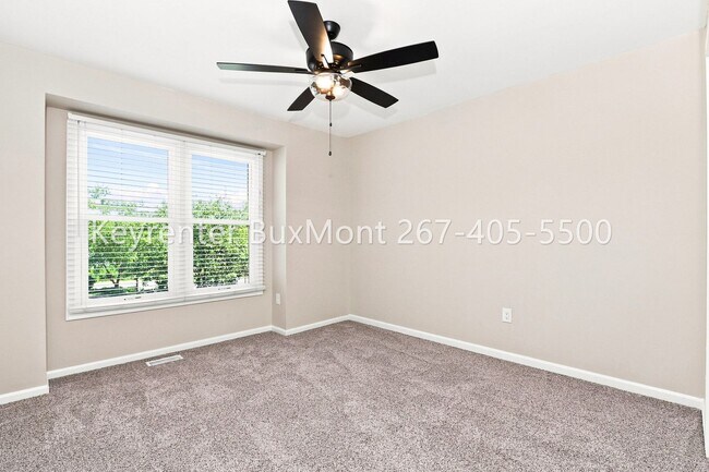 Building Photo - 102 Solway Cir