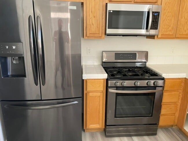 Building Photo - 4 Bd 2 story Home 89148
