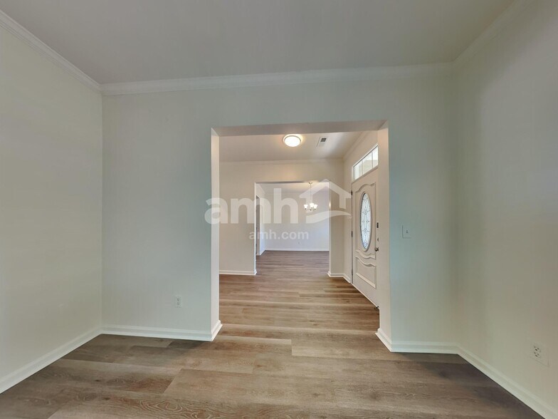 Building Photo - 415 Caperton Way