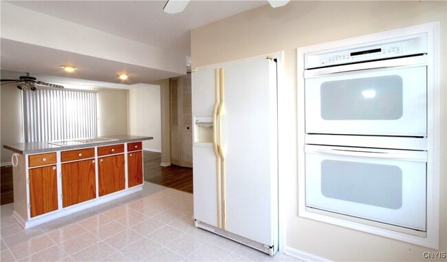 Building Photo - 8394A Shallowcreek Rd