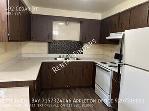 Building Photo - 492 Cedar St