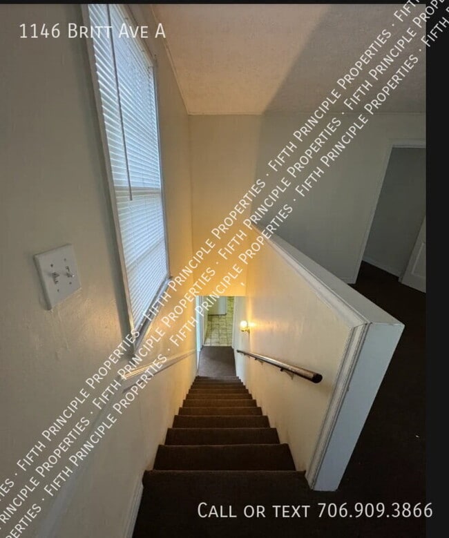 Building Photo - 1146 Britt Ave