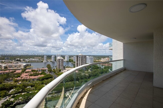 Building Photo - 6000 Island 2602 Is